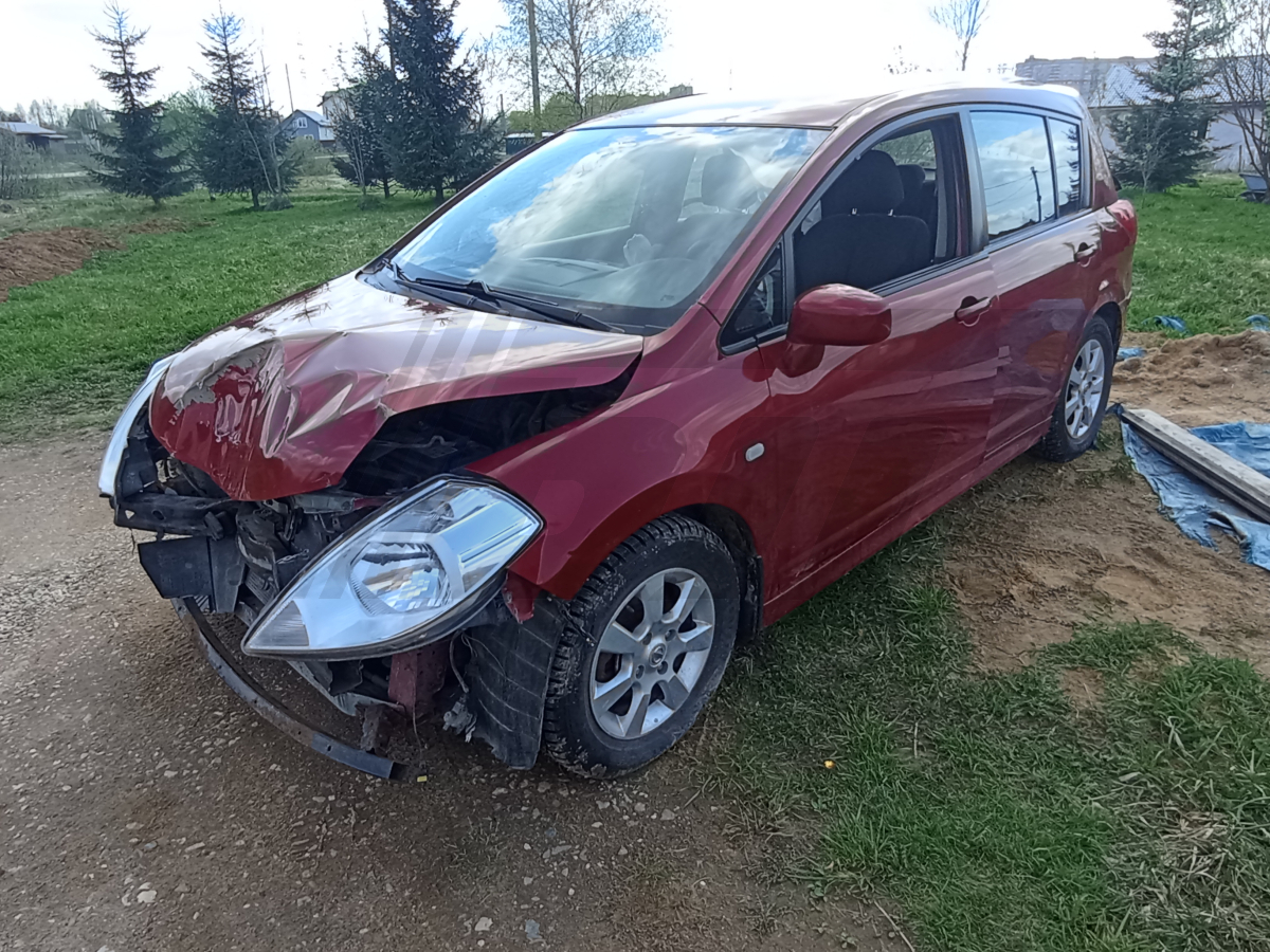 Nissan Tiida 2013 г.в.