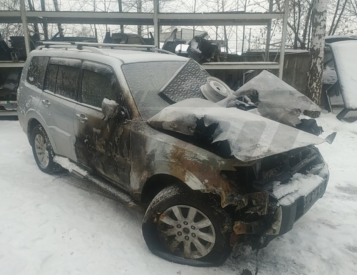 Авто Митсубиси Паджеро 4 после пожара выкуплен за 350 000 руб.